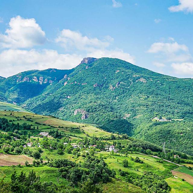 با بلیط هواپیما چارتر پرواز آتا از تهران به اردبیل ارزان سفر کنید!
