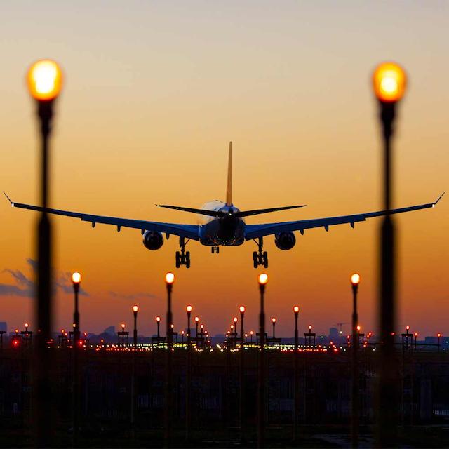 فاصله زمانی پرواز کارون تهران به دزفول