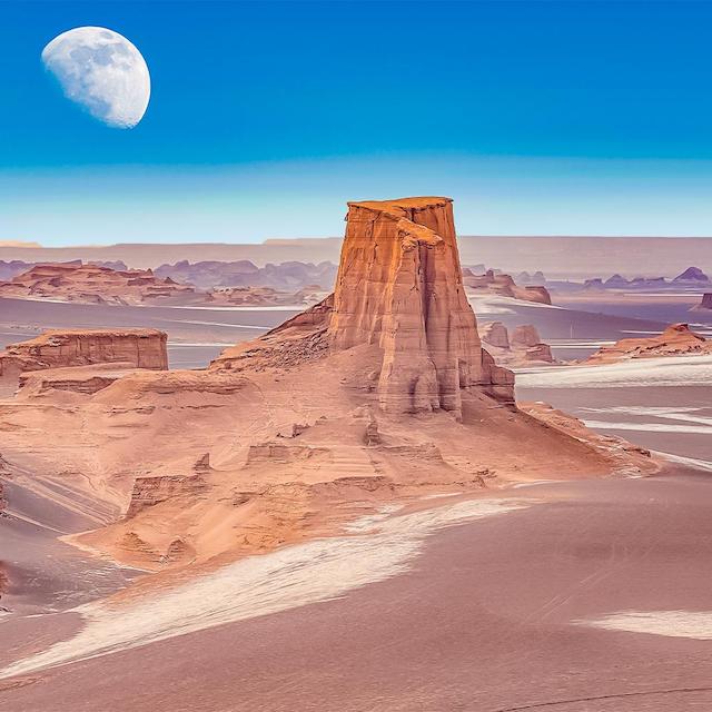 پرواز سیستمی ماهان ایر از تهران به سیرجان