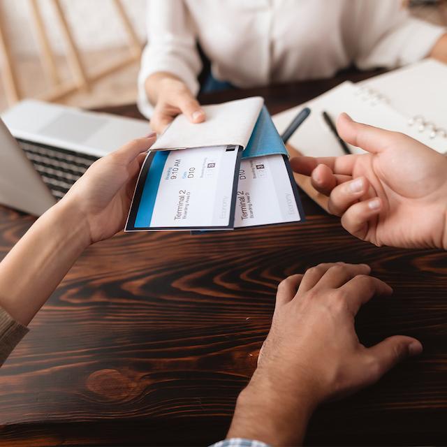 پذیرایی قشم ایر در پرواز تهران به ماهشهر