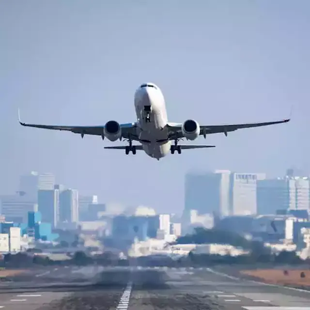 فاصله زمانی پرواز شیراز به استانبول